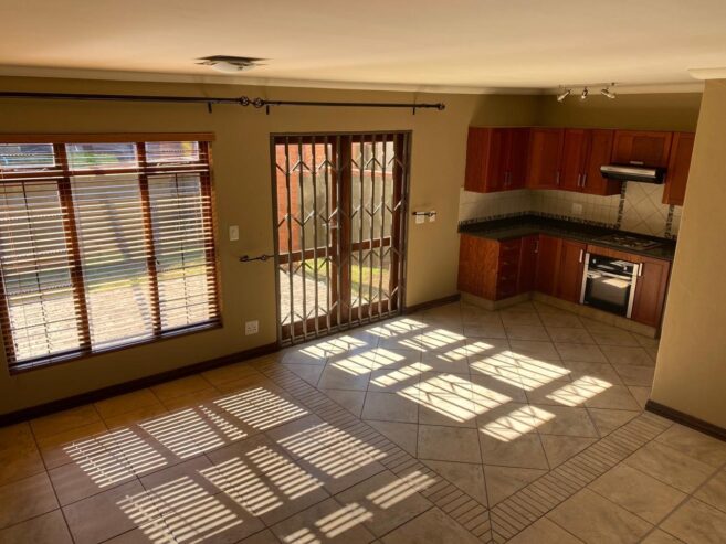 2 bedroom townhouse to rent in Waterval East