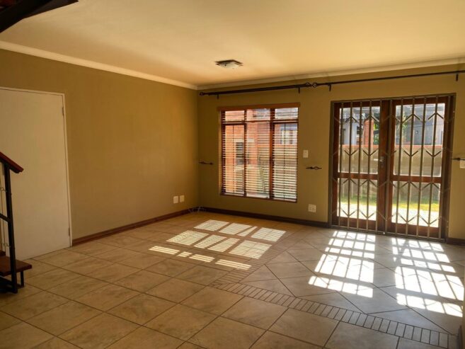 2 bedroom townhouse to rent in Waterval East