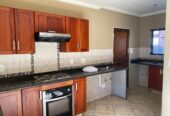 2 bedroom townhouse to rent in Waterval East