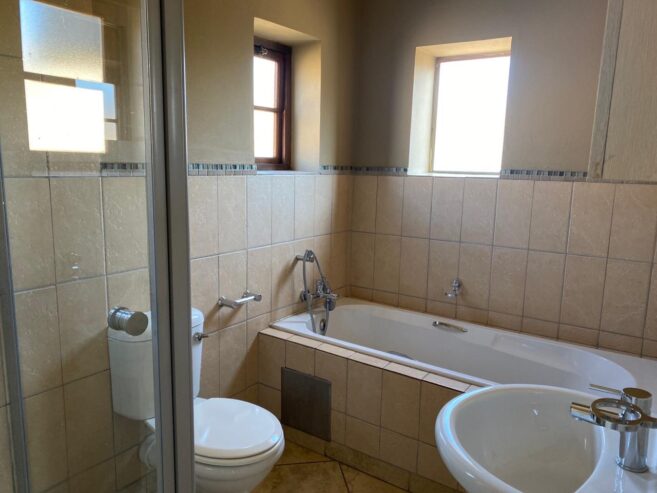 2 bedroom townhouse to rent in Waterval East