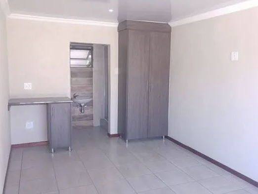 Newly built Soweto Rooms from R2300