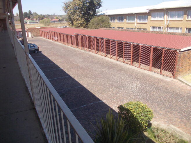 LEEUHOF COMPLEX, PANORAMA AVE, EDLEEN, KEMPTON PARK