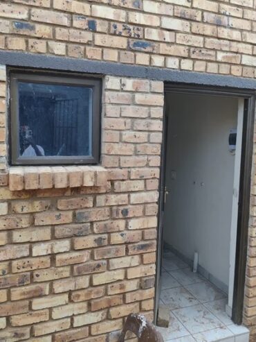 Newly built Soweto Rooms from R2300