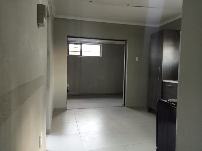 Apartment to rent in Witpoortjie, Roodepoort