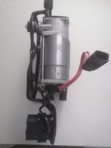 BMW X5 F15 Air Compressor for sale. new