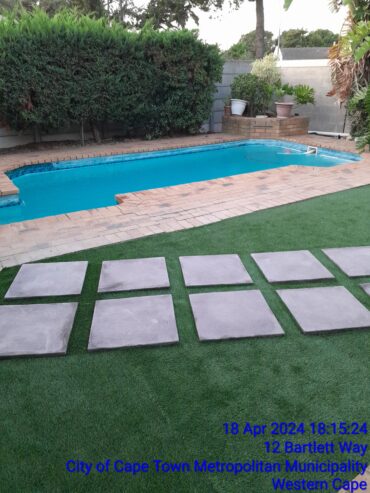 Swimming pool building and services