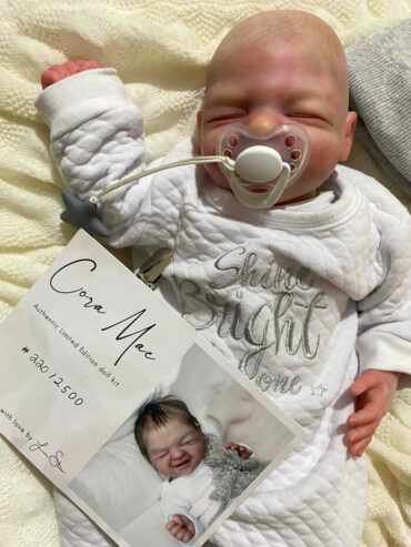 Reborn Doll / Cora Mae by Lisa Stone