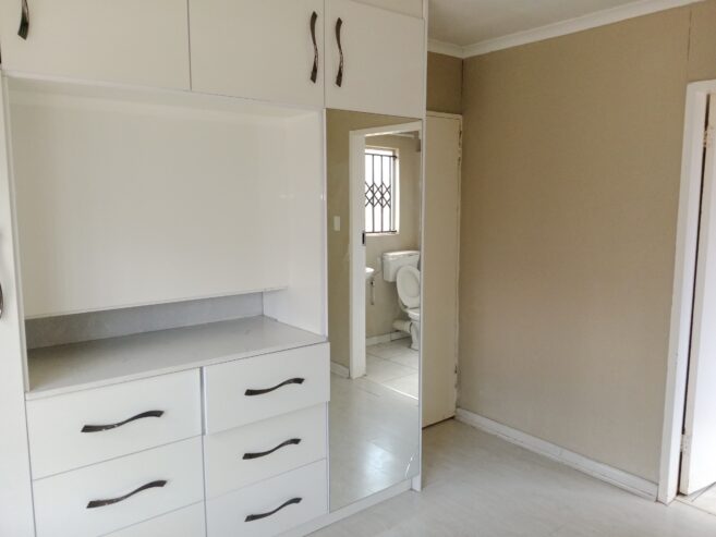 Nice and secured 3 bedroom house for rental in Rosslyn gardens