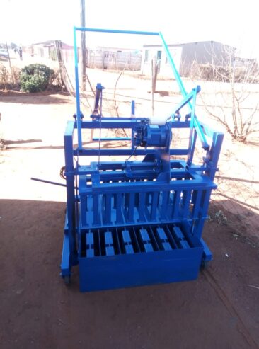 Static and egglayer brick making machines for sale