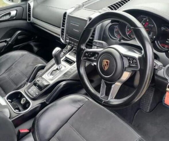 Porsche Cayenne GTS