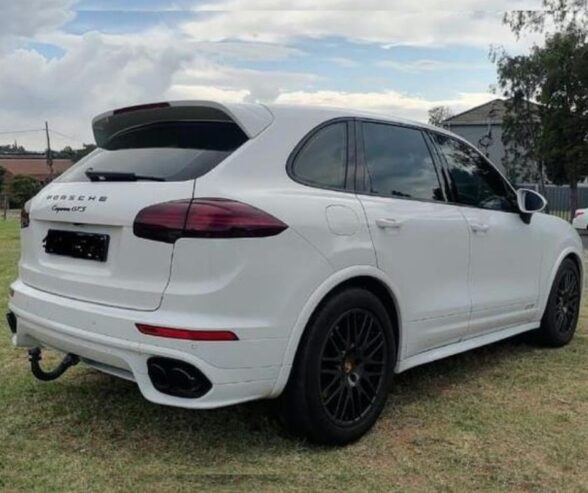 Porsche Cayenne GTS