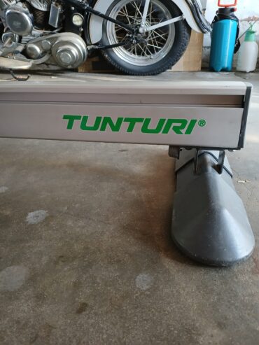 Tunturi R780 Magnetic Rower