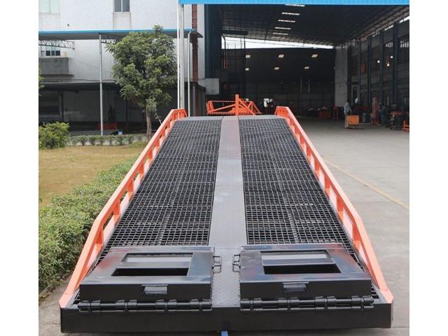 Movable Hydraulic Loading Yard Ramps