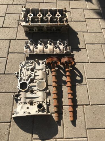 Nissan NP200 cylinder head