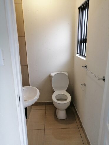 Bachelor For Rent-R2500