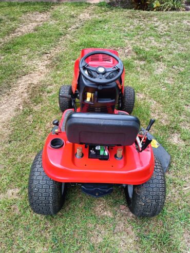 MTD Ride on Lawnmower