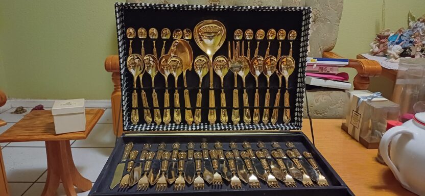 51 piece gold plated cutlery set