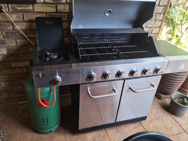 Alva 6 burner and one pot +13kg gas cylinder and cover