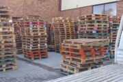 PLASTIC AND WOODEN FOR SALE FOR WAREHOUSES AND BIG TRUCKS