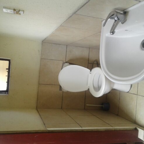 DOUBLE ROOM TO RENT IN PRETORIA WEST