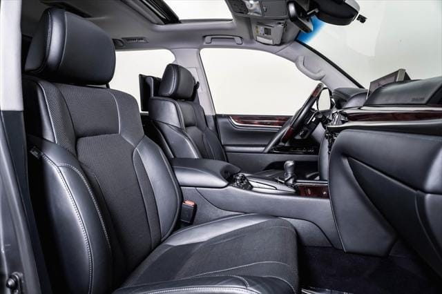 2016 Lexus LX 570 Base