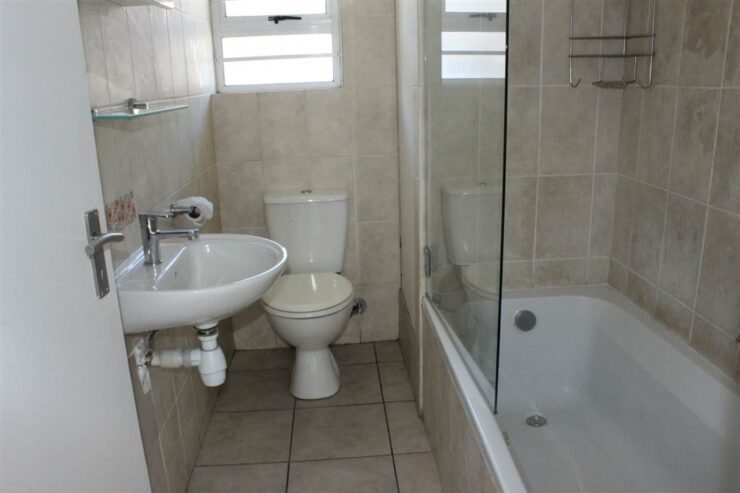 2 Bedroom Apartment / Flat to Rent in Heideveld